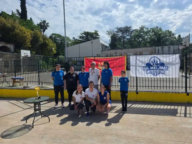 žensko bućanje 2025